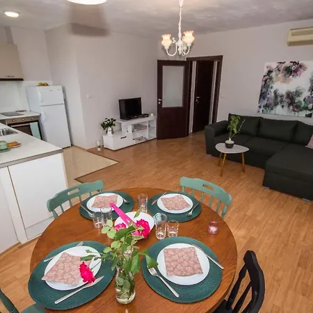 Apartment Volga Apartment City Centre *